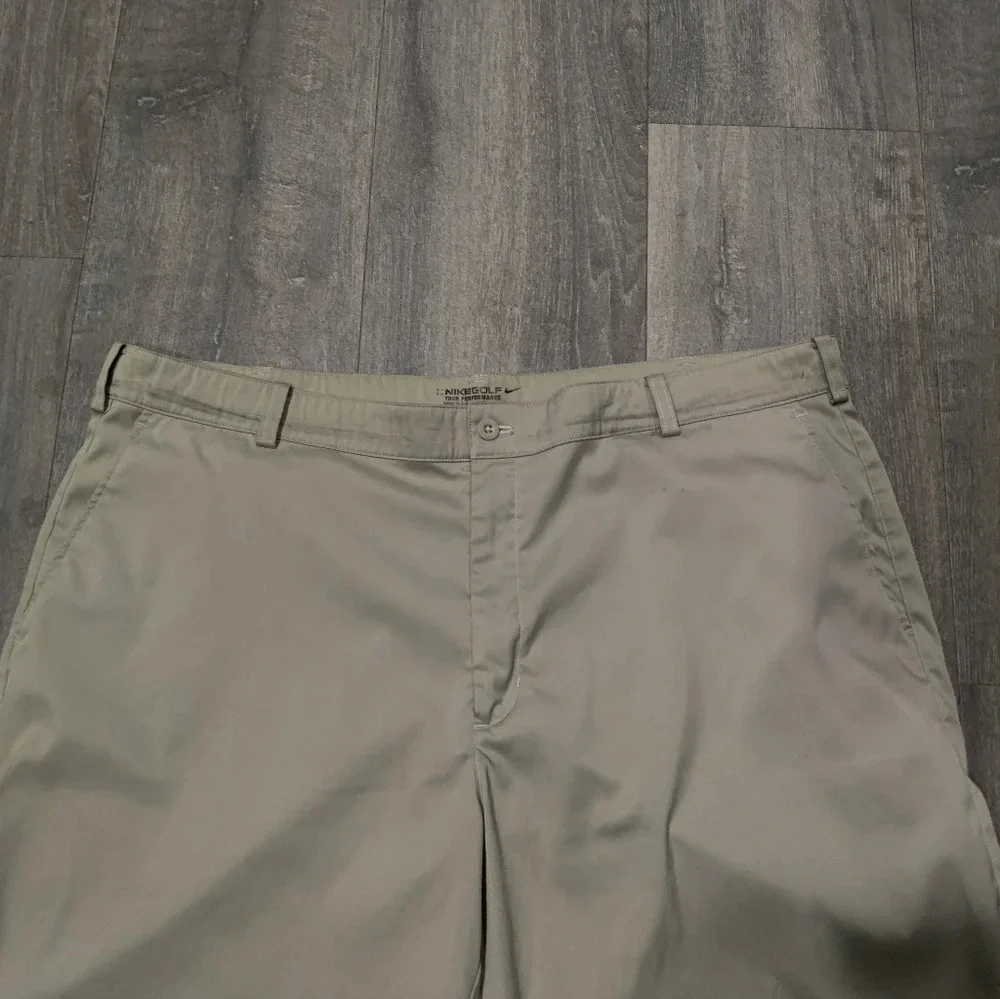Nike Men's Golf Tour Performance Dri-Fit Tan Shorts